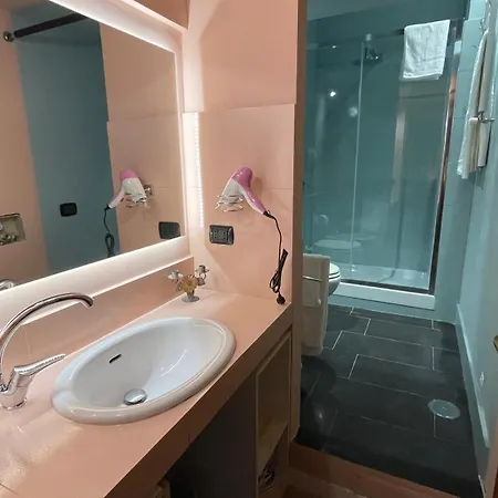 Casa Leopardi A * Nápoles